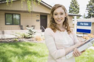 how much money do part-time real estate agents make?